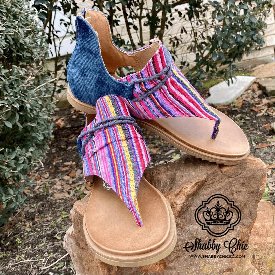 Dakota Pink/Blue Sandals