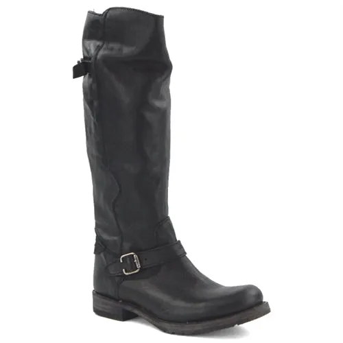 Liberty Black Stroke Tall