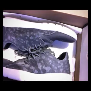 Nike shoe, kids size not children !