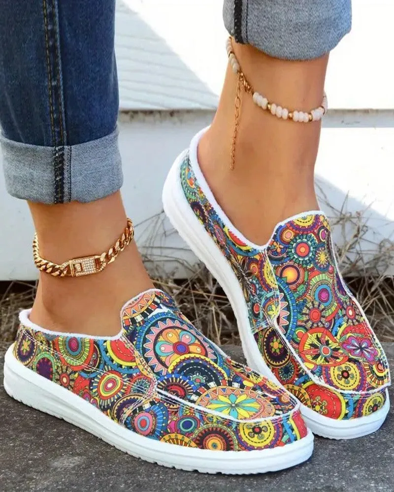 Tribal Floral Print Slip On Casual Loafers