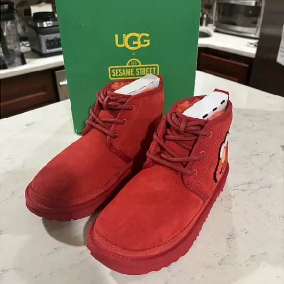 UGG X SESAME STREET Elmo Neumel RedLittle Kids Boots 1-3Y Preschool Size