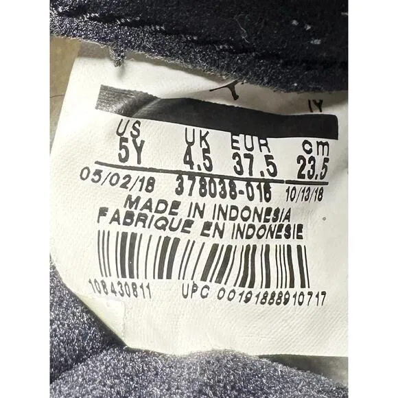 Youth Nike Air Jordan 11 Retro (GS) 'Platinum Tint' White Sneakers Sz 5Y